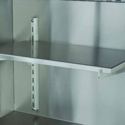 Shelves & Adjustable Brackets 18"